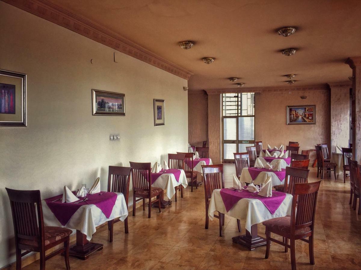 Top Ten Hotel Addis Ababa Dış mekan fotoğraf